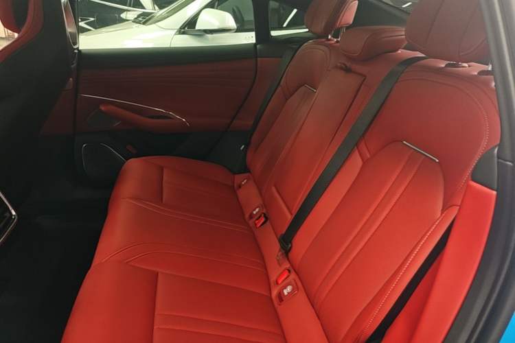 Used Xiaomi Auto SU7 2026 Model Standard Edition Left Rear Seat