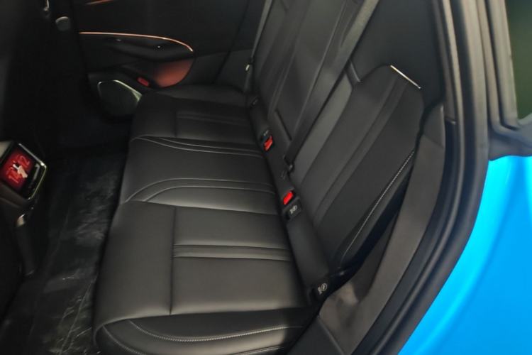 Used Xiaomi Auto SU7 2026 Model Standard Edition Left Rear Seat