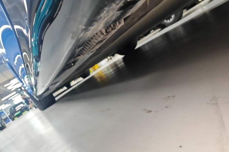 Used Xiaomi Auto SU7 2026 Model Standard Edition Left Side Sill