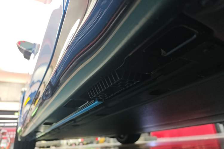 Used Xiaomi Auto SU7 2026 Model Pro Left Side Sill
