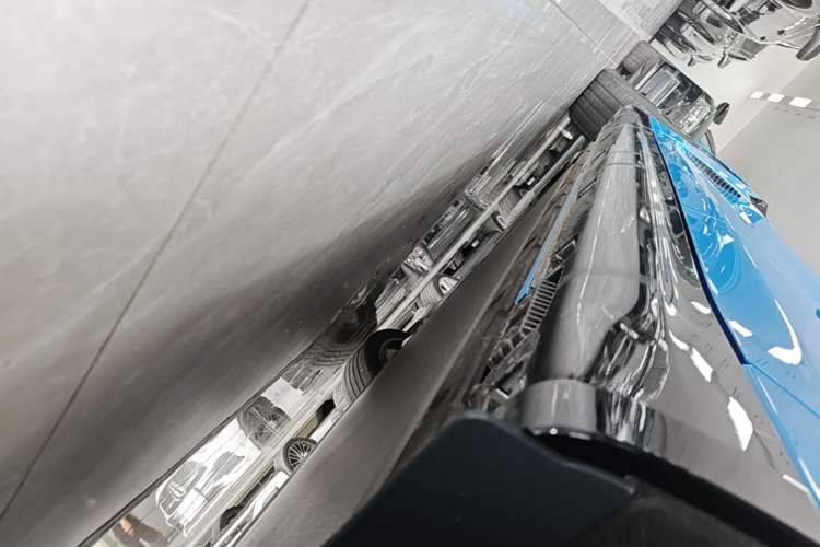 Used Xiaomi Auto SU7 2026 Model Standard Edition Left Side Sill