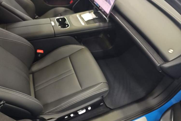 Used Xiaomi Auto SU7 2026 Model Pro Right Front Seat
