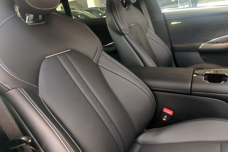 Used Xiaomi Auto SU7 2026 Model Pro Right Front Seat