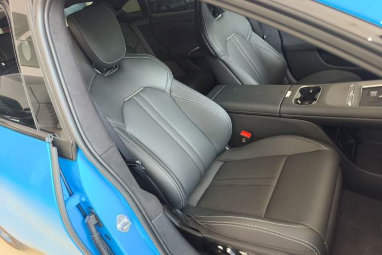 Used Xiaomi Auto SU7 2026 Model Pro Right Front Seat