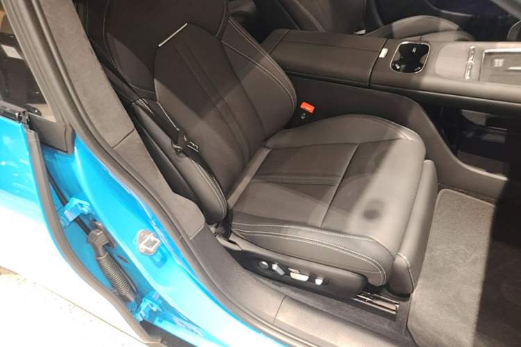 Used Xiaomi Auto SU7 2026 Model Pro Right Front Seat