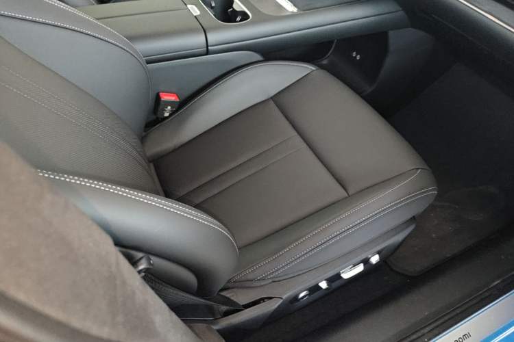 Used Xiaomi Auto SU7 2026 Model Pro Right Front Seat