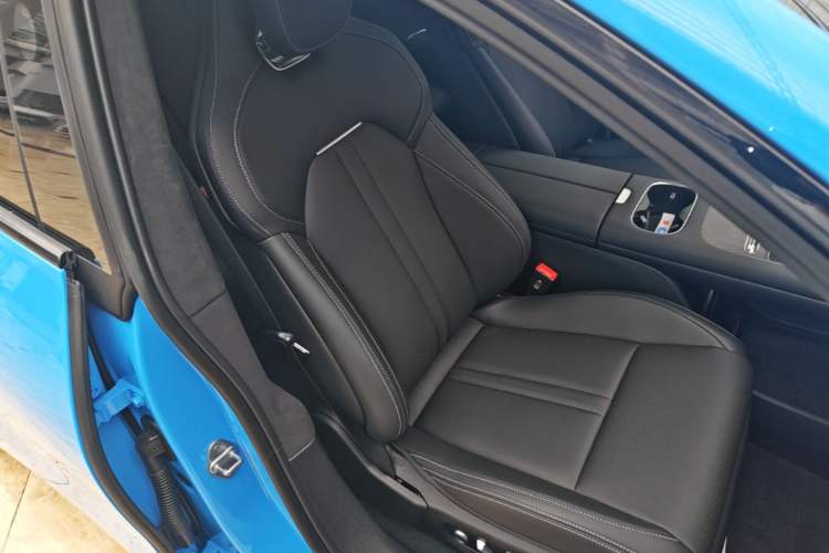 Used Xiaomi Auto SU7 2026 Model Pro Right Front Seat