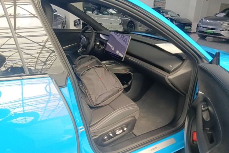 Used Xiaomi Auto SU7 2026 Model Pro Right Front Seat