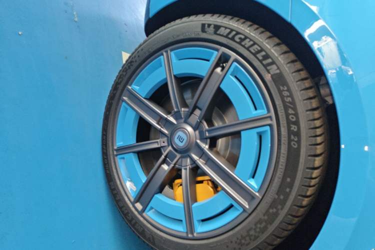 Used Xiaomi Auto SU7 2026 Model Pro Right Rear Wheel Hub