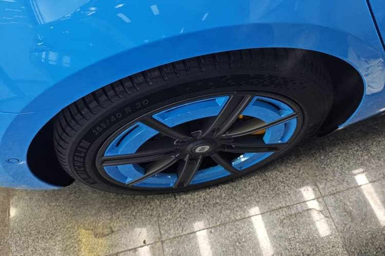 Used Xiaomi Auto SU7 2026 Model Pro Right Rear Wheel Hub