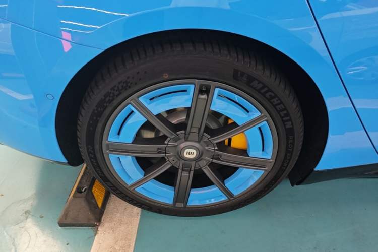 Used Xiaomi Auto SU7 2026 Model Pro Right Rear Wheel Hub