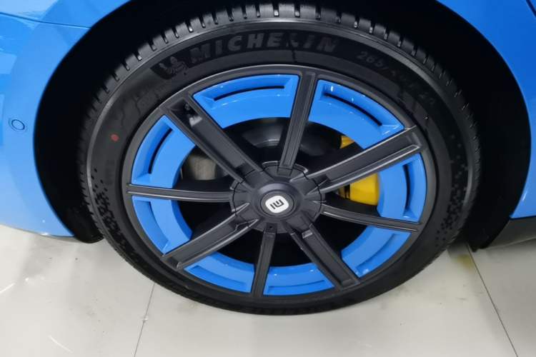 Used Xiaomi Auto SU7 2026 Model Pro Right Rear Wheel Hub