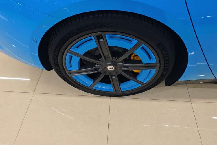 Used Xiaomi Auto SU7 2026 Model Pro Right Rear Wheel Hub