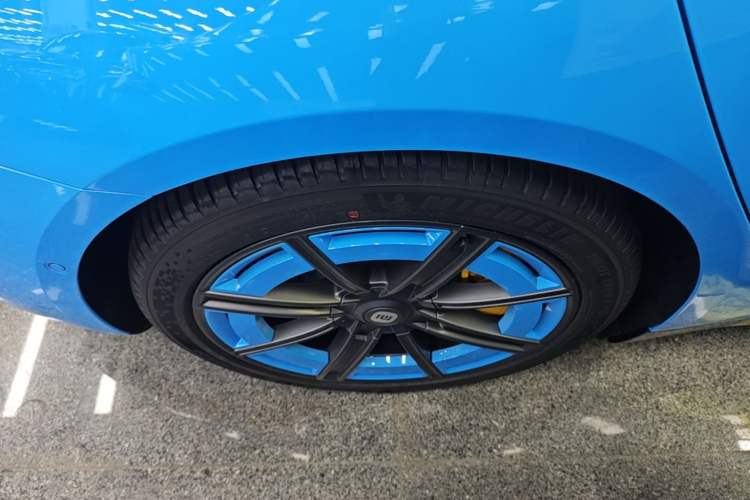 Used Xiaomi Auto SU7 2026 Model Pro Right Rear Wheel Hub