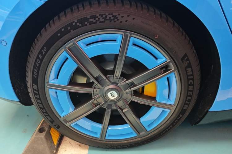 Used Xiaomi Auto SU7 2026 Model Pro Right Rear Wheel Hub
