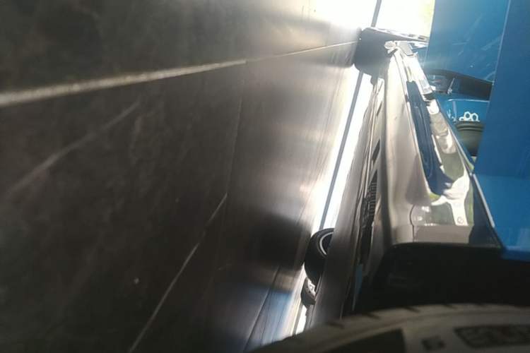Used Xiaomi Auto SU7 2026 Model Standard Edition Right Side Sill