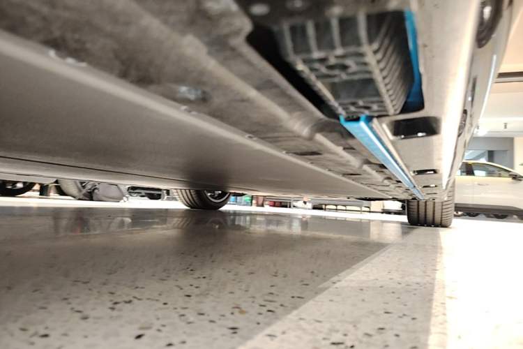 Used Xiaomi Auto SU7 2026 Model Pro Right Side Sill