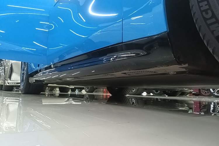 Used Xiaomi Auto SU7 2026 Model Standard Edition Right Side Sill