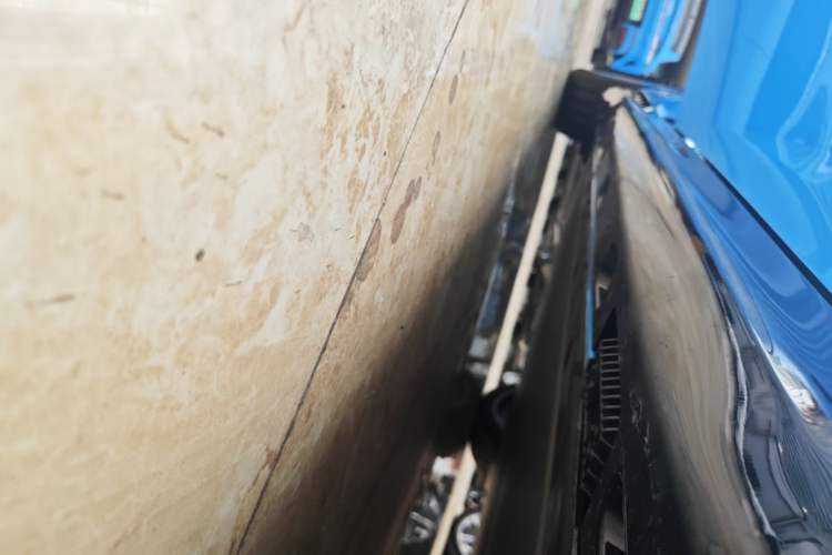 Used Xiaomi Auto SU7 2026 Model Pro Right Side Sill
