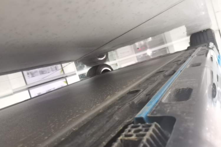 Used Xiaomi Auto SU7 2026 Model Standard Edition Right Side Sill