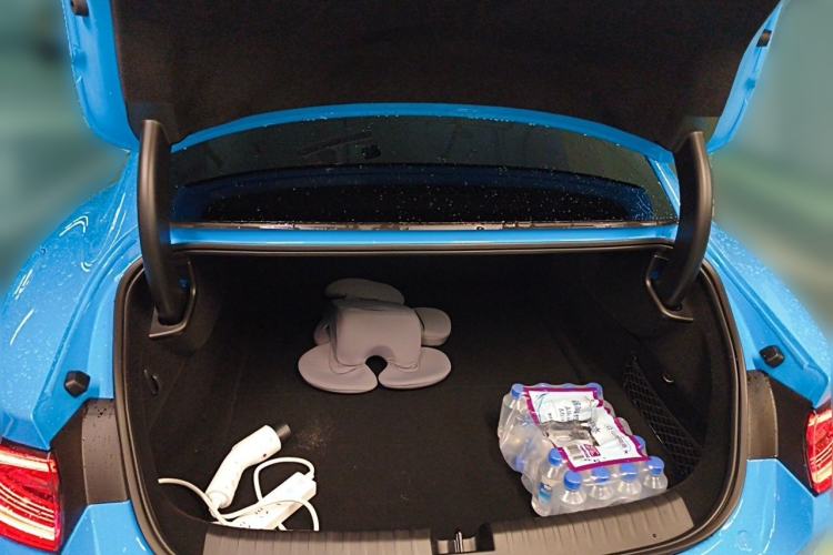 Used Xiaomi Auto SU7 2026 Model Standard Edition Trunk