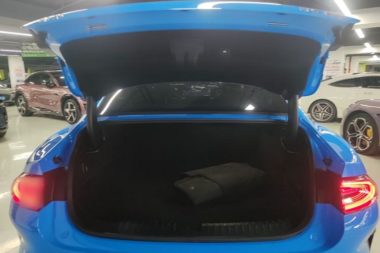 Used Xiaomi Auto SU7 2026 Model Max Trunk