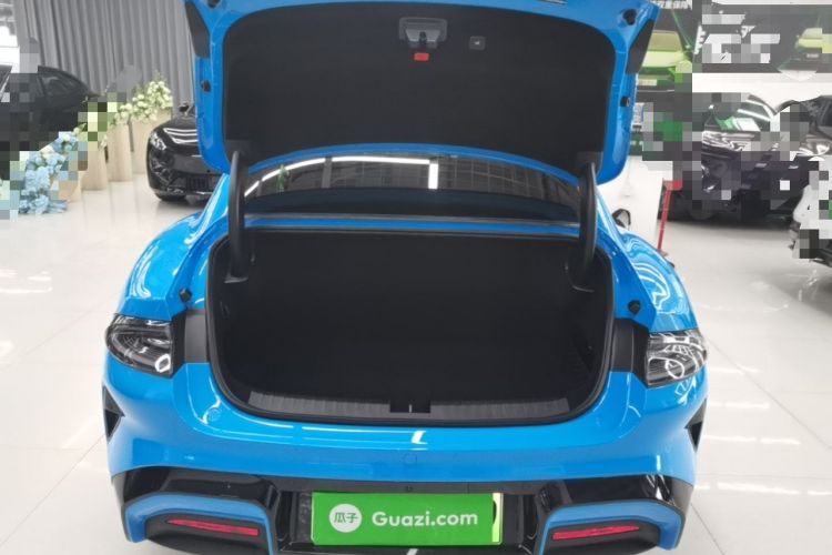 Used Xiaomi Auto SU7 2026 Model Standard Edition Trunk