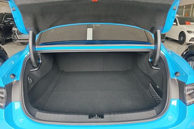 Used Xiaomi Auto SU7 2026 Model Standard Edition Trunk