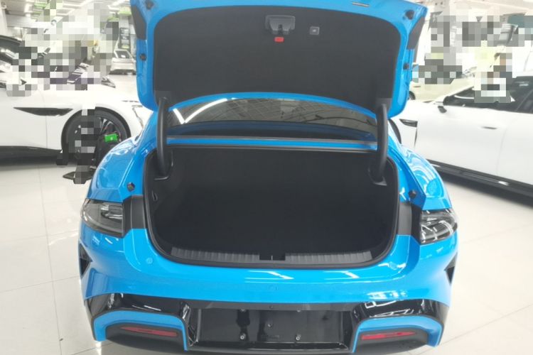 Used Xiaomi Auto SU7 2026 Model Standard Edition Trunk