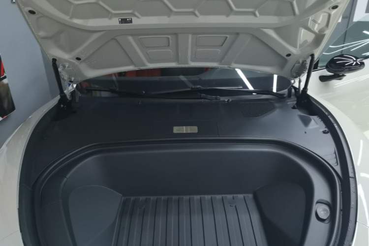 Used Xiaomi Auto SU7 2026 Model Standard Edition Engine Bay