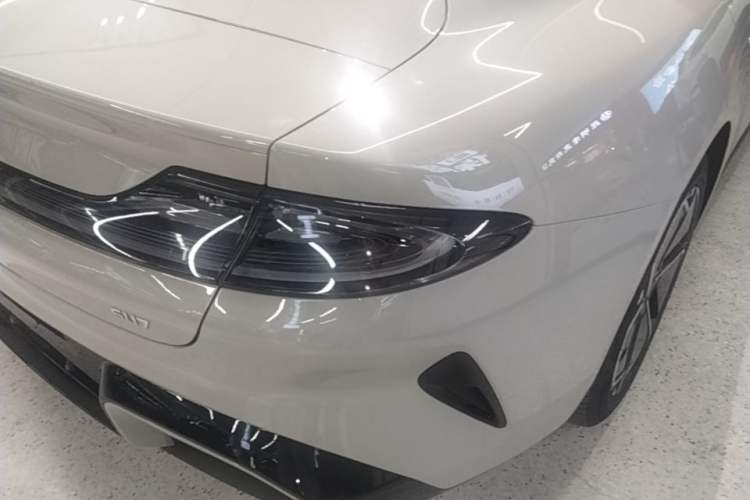 Used Xiaomi Auto SU7 2026 Model Standard Edition Exterior 1