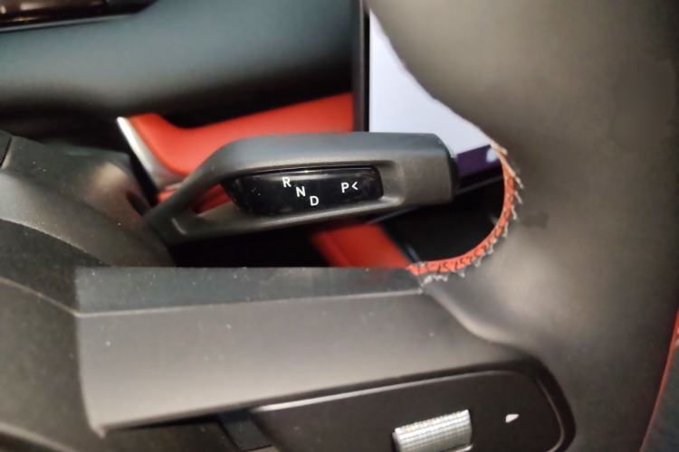 Used Xiaomi Auto SU7 2026 Model Standard Edition Gear Lever
