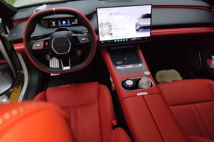 Used Xiaomi Auto SU7 2026 Model Standard Edition Interior 2