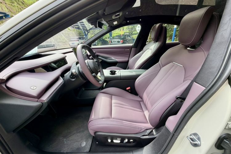 Used Xiaomi Auto SU7 2026 Model Standard Edition Interior 3