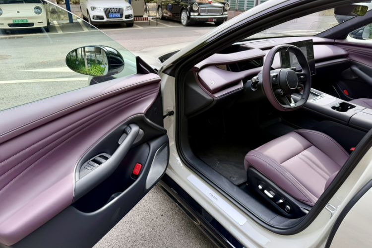 Used Xiaomi Auto SU7 2026 Model Standard Edition Interior 4