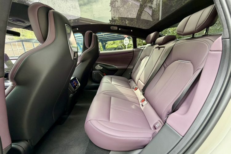 Used Xiaomi Auto SU7 2026 Model Standard Edition Interior 6
