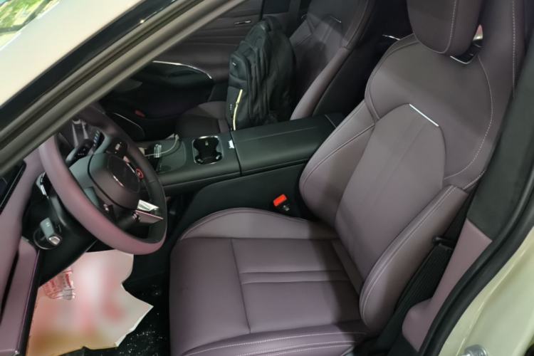 Used Xiaomi Auto SU7 2026 Model Standard Edition Left Front Seat