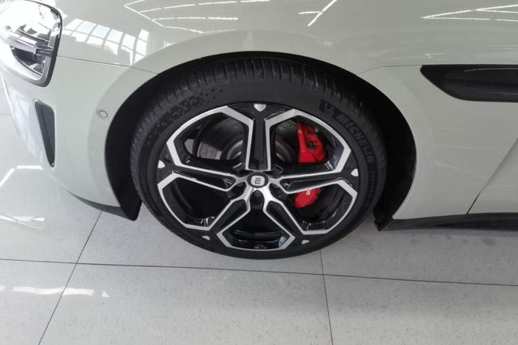Used Xiaomi Auto SU7 2026 Model Max Left Front Wheel Hub