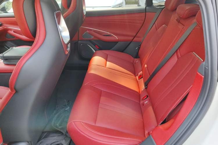 Used Xiaomi Auto SU7 2026 Model Pro Left Rear Seat