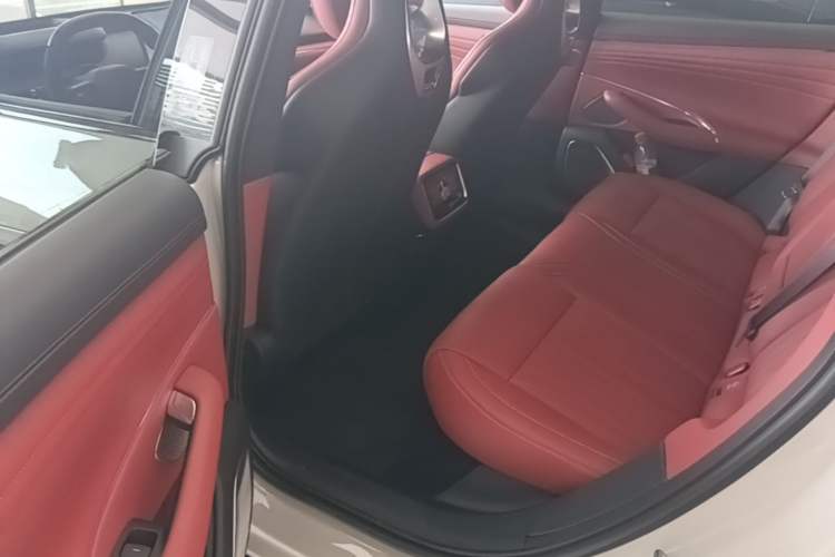 Used Xiaomi Auto SU7 2026 Model Max Left Rear Seat