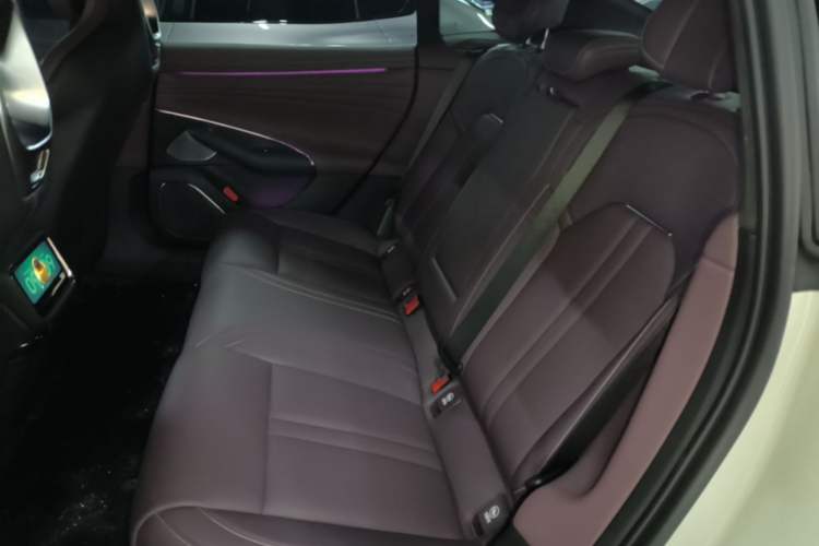 Used Xiaomi Auto SU7 2026 Model Standard Edition Left Rear Seat