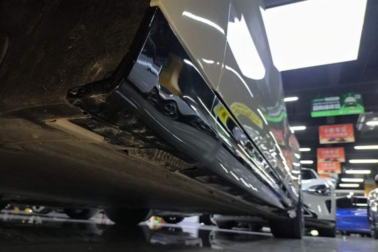 Used Xiaomi Auto SU7 2026 Model Standard Edition Left Side Sill