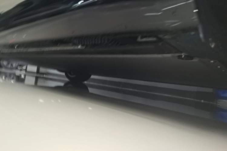 Used Xiaomi Auto SU7 2026 Model Standard Edition Left Side Sill