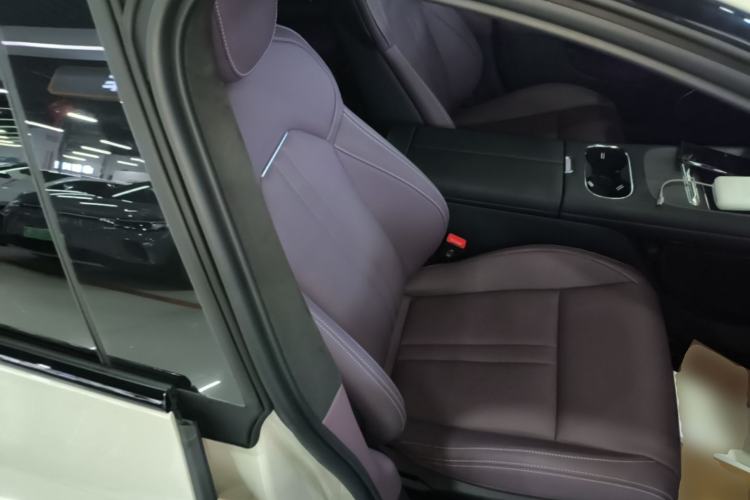 Used Xiaomi Auto SU7 2026 Model Standard Edition Right Front Seat