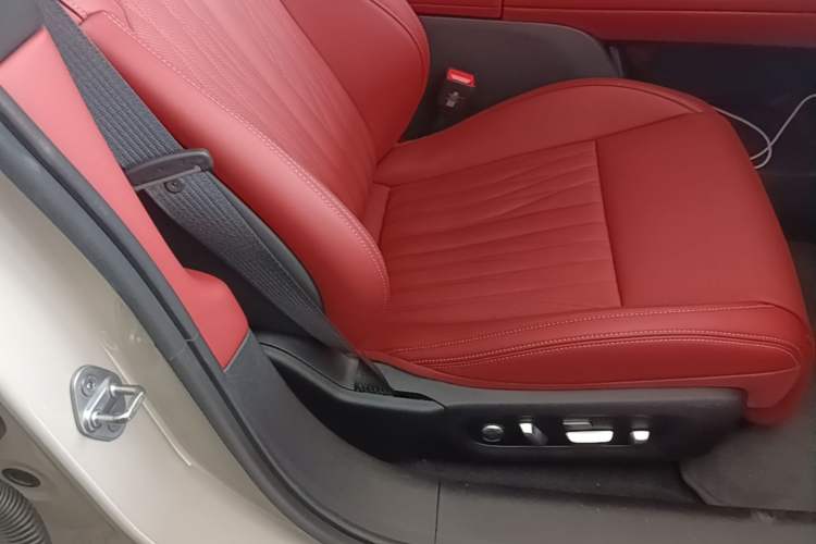 Used Xiaomi Auto SU7 2026 Model Max Right Front Seat