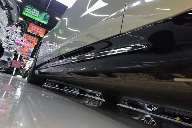 Used Xiaomi Auto SU7 2026 Model Standard Edition Right Side Sill