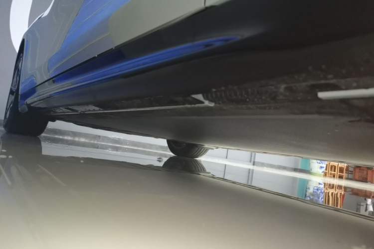 Used Xiaomi Auto SU7 2026 Model Standard Edition Right Side Sill