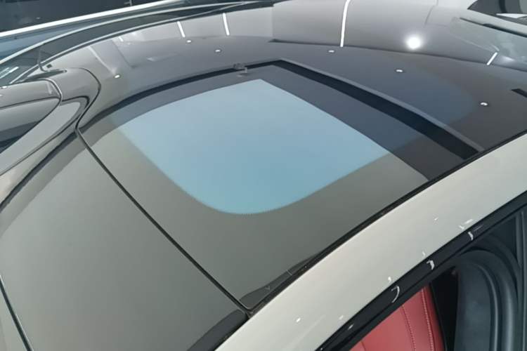 Used Xiaomi Auto SU7 2026 Model Max Roof