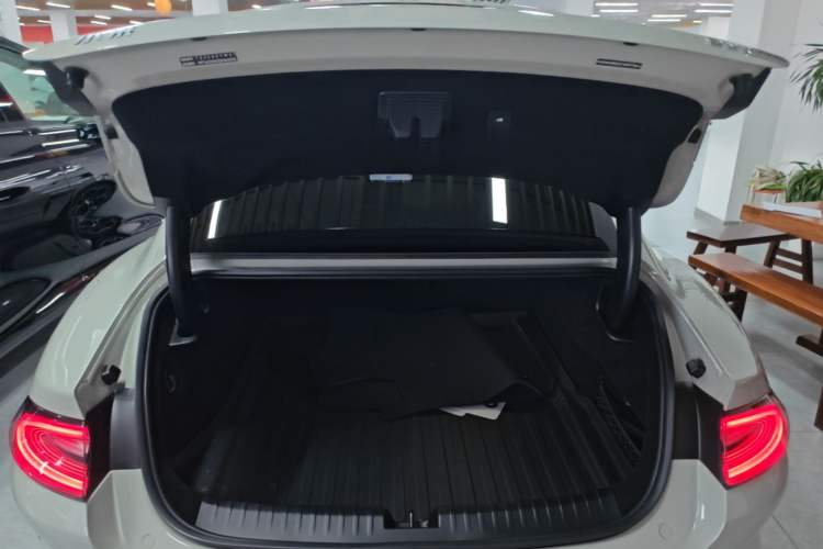 Used Xiaomi Auto SU7 2026 Model Pro Trunk