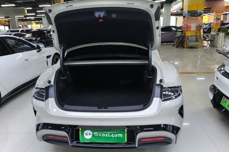 Used Xiaomi Auto SU7 2026 Model Standard Edition Trunk